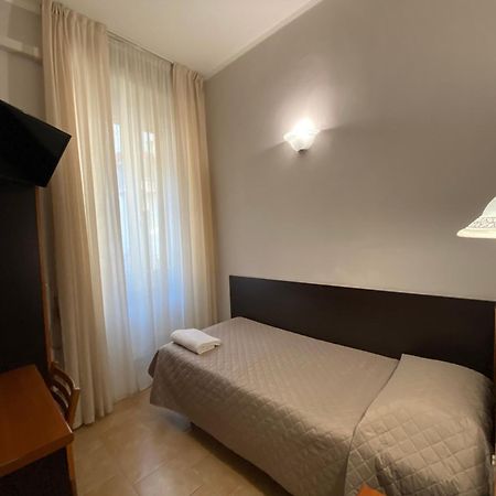 Hotel Atena Milan Exterior photo